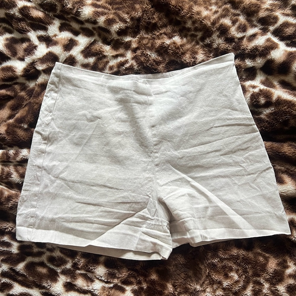Women's Linen Shorts